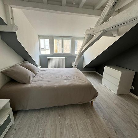 Appartement En Centre-Ville - Local Velos Disponible Mayenne Exteriör bild