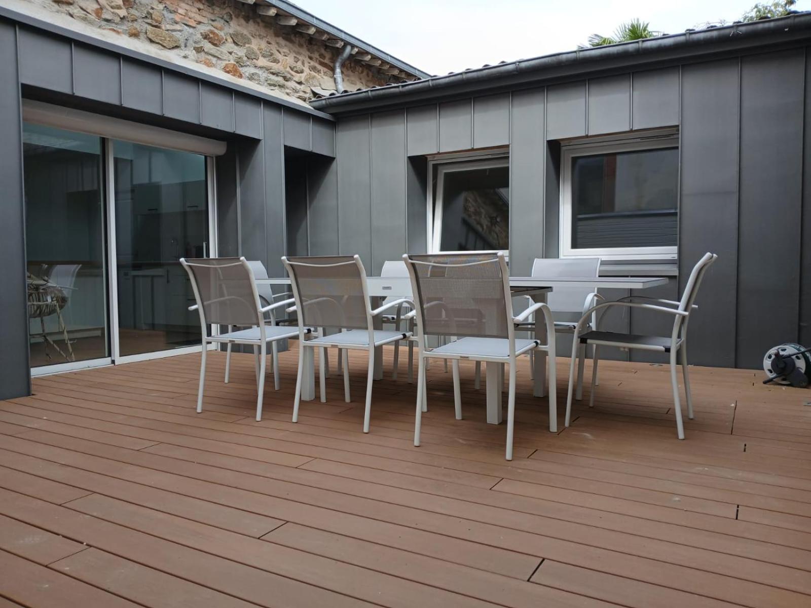 Appartement En Centre-Ville - Local Velos Disponible Mayenne Exteriör bild