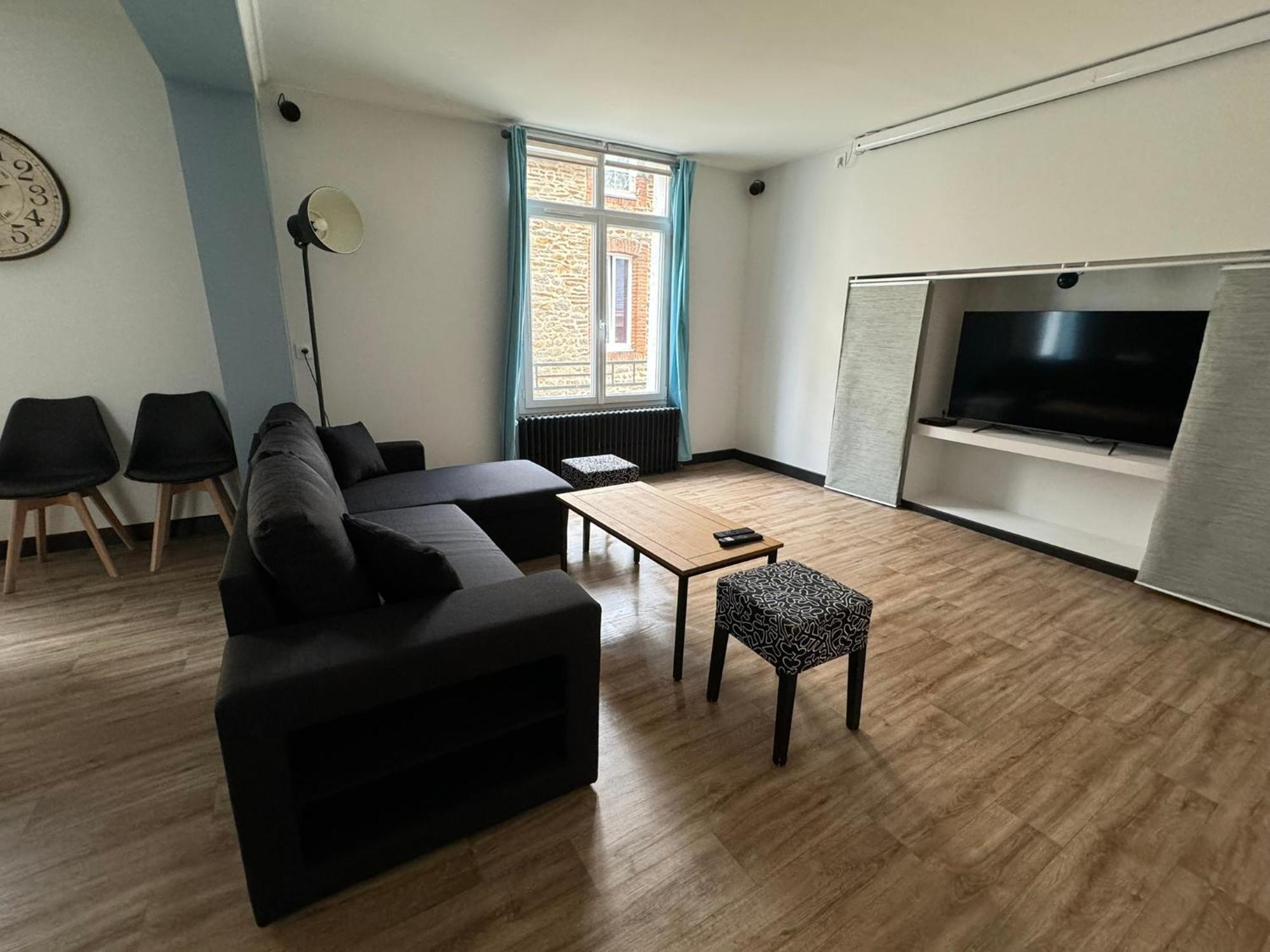 Appartement En Centre-Ville - Local Velos Disponible Mayenne Exteriör bild