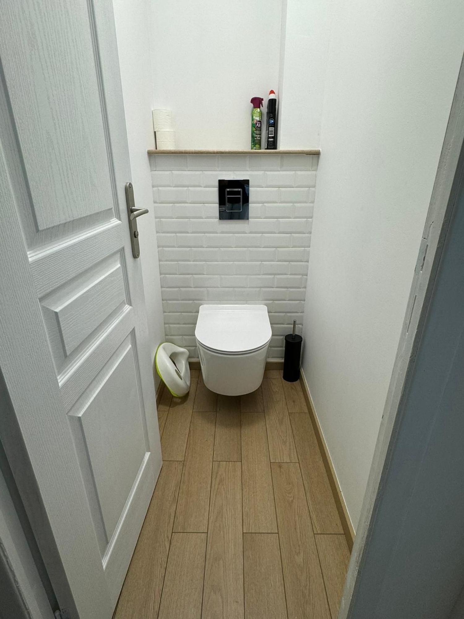 Appartement En Centre-Ville - Local Velos Disponible Mayenne Exteriör bild