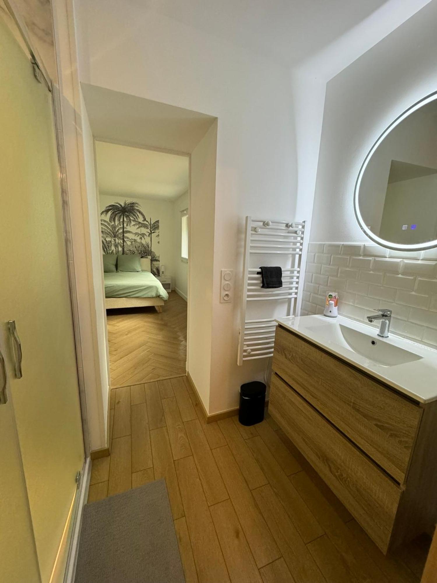 Appartement En Centre-Ville - Local Velos Disponible Mayenne Exteriör bild