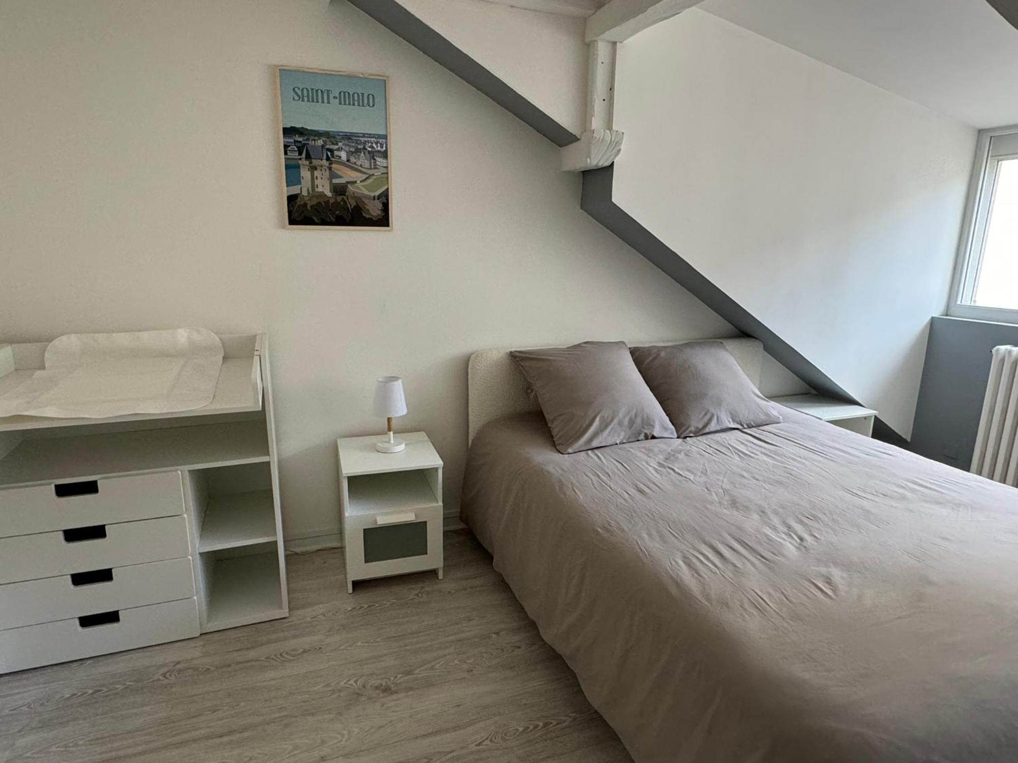 Appartement En Centre-Ville - Local Velos Disponible Mayenne Exteriör bild