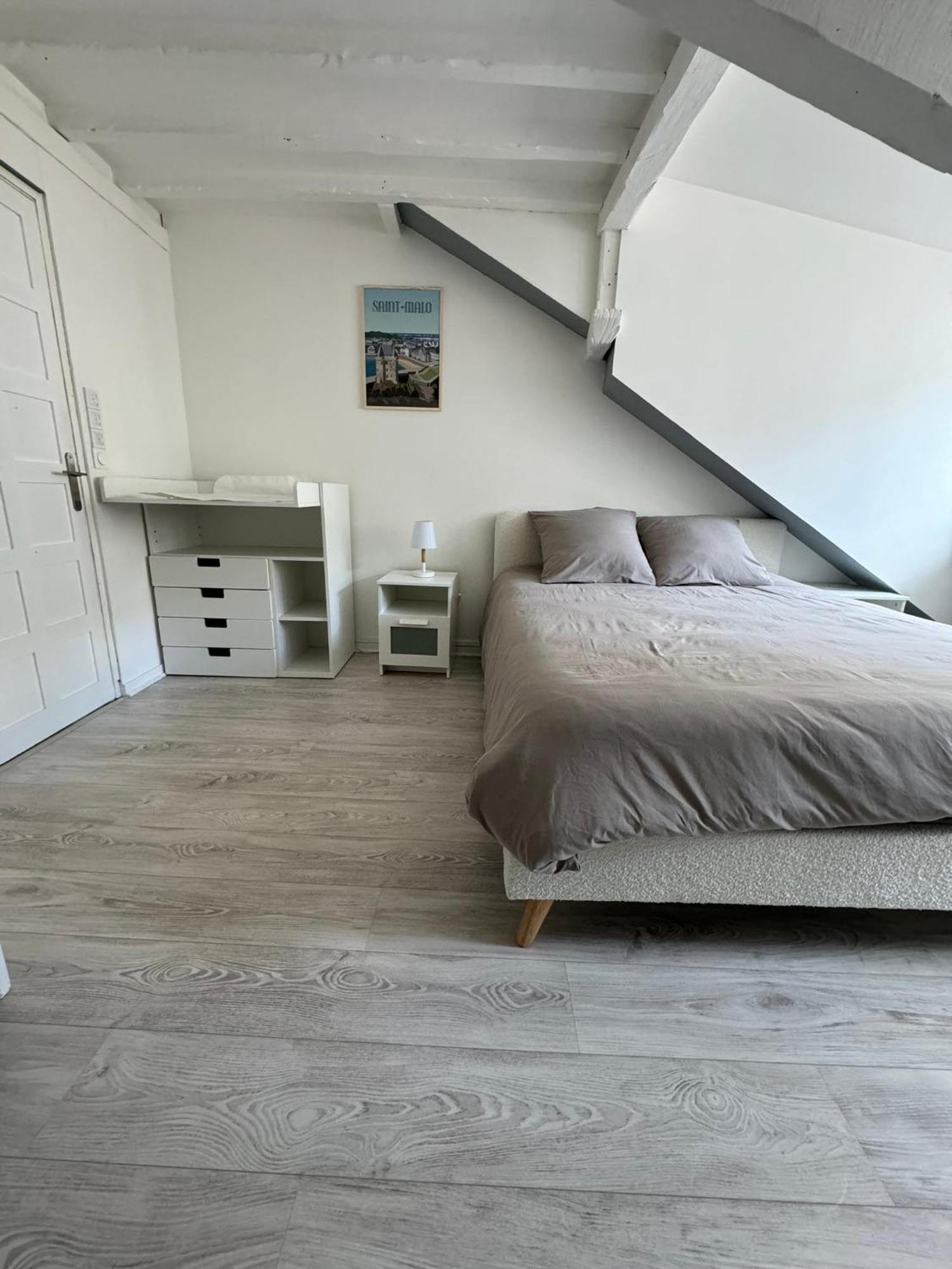 Appartement En Centre-Ville - Local Velos Disponible Mayenne Exteriör bild